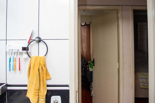 Banheiro de apartamento à venda com 3 quartos, 87m² em Jardim Vilas Boas, São Paulo