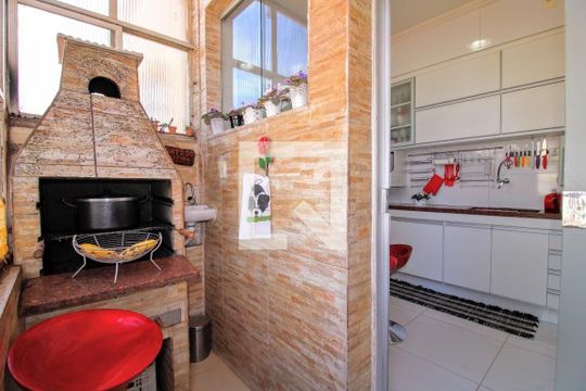 Apartamento à venda com 3 quartos, 110m² em Santa Efigênia, Belo Horizonte