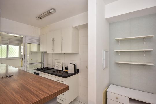 Cozinha de apartamento à venda com 2 quartos, 66m² em Parque Reboucas, São Paulo