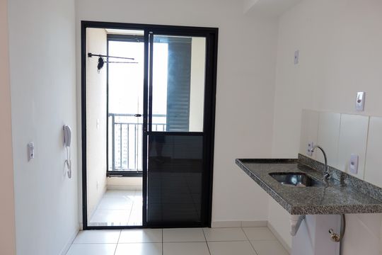Cozinha de apartamento à venda com 1 quarto, 39m² em Padroeira, Osasco