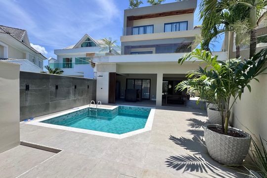 Área externa de casa à venda com 4 quartos, 350m² em Recreio dos Bandeirantes, Rio de Janeiro
