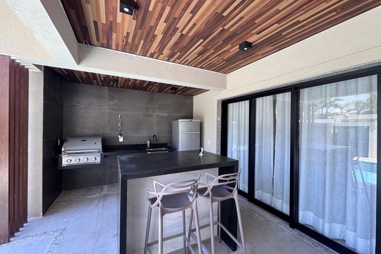 Área externa de casa à venda com 4 quartos, 350m² em Recreio dos Bandeirantes, Rio de Janeiro
