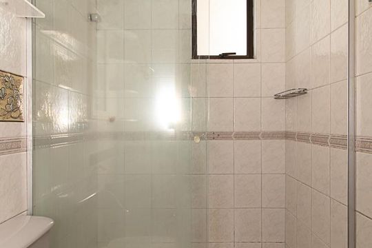 Banheiro Social de apartamento à venda com 3 quartos, 170m² em Praia de Belas, Porto Alegre