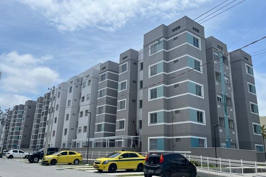 Fachada do bloco de apartamento à venda com 1 quarto, 75m² em Taquara, Rio de Janeiro