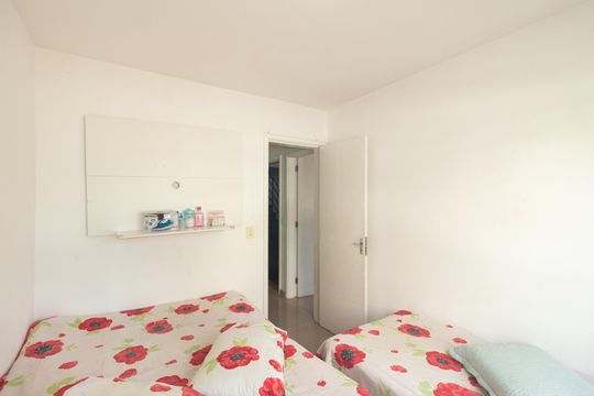 Quarto 2 de apartamento para alugar com 3 quartos, 48m² em Campo Grande, Rio de Janeiro