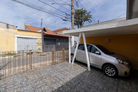 Garagem de casa à venda com 2 quartos, 150m² em Jardim Jaú (zona Leste), São Paulo