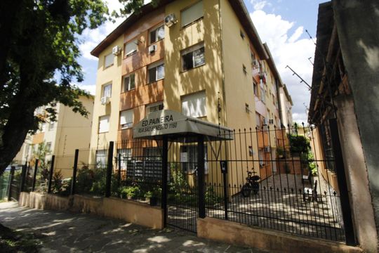 Fachada de apartamento à venda com 1 quarto, 45m² em Jardim do Salso, Porto Alegre