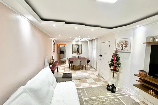 Sala de casa à venda com 3 quartos, 200m² em Jardim Carlu, São Paulo