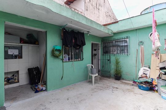 Garagem de casa à venda com 2 quartos, 118m² em Itaquera, São Paulo