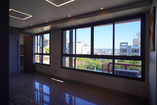 Sala de apartamento à venda com 3 quartos, 144m² em Independência, Porto Alegre