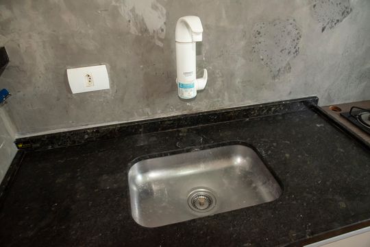 Cozinha de apartamento para alugar com 1 quarto, 38m² em Mirandópolis, São Paulo