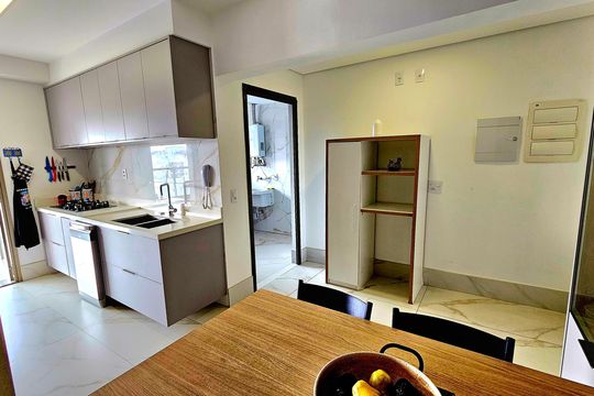 Apartamento à venda com 3 quartos, 157m² em Perdizes, São Paulo