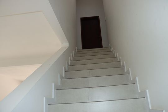 Casa de Condomínio para alugar com 4 quartos, 250m² em Vila Santo Antonio de Carapicuiba, Cotia