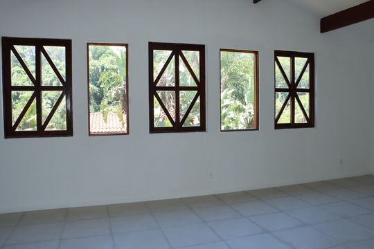 Casa de Condomínio para alugar com 4 quartos, 260m² em Vila Santo Antonio de Carapicuiba, Cotia