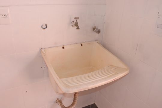 Casa de Condomínio para alugar com 4 quartos, 260m² em Vila Santo Antonio de Carapicuiba, Cotia