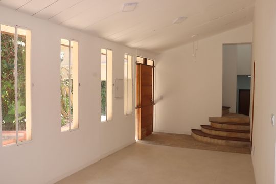Casa de Condomínio para alugar com 4 quartos, 260m² em Vila Santo Antonio de Carapicuiba, Cotia