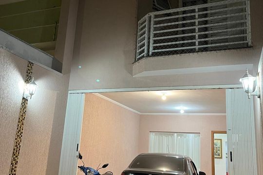 Casa à venda com 3 quartos, 146m² em Parque Bandeirante, Santo André