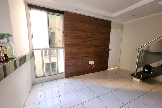 Apartamento para alugar com 2 quartos, 90m² em Cabral, Contagem