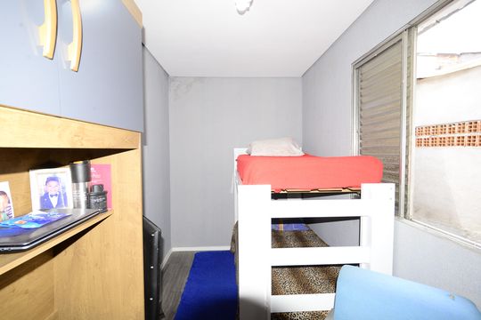 Casa à venda com 2 quartos, 132m² em Cambuci, São Paulo