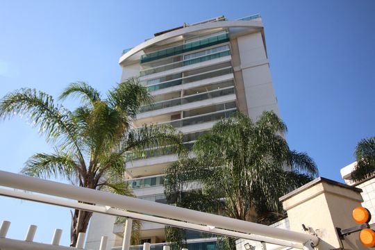 Fachada de apartamento à venda com 2 quartos, 143m² em Barra Olímpica, Rio de Janeiro