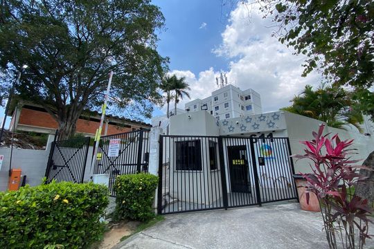 Fachada de apartamento à venda com 2 quartos, 55m² em Tomás Coelho, Rio de Janeiro