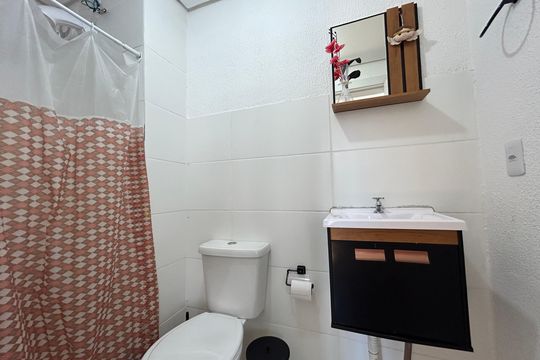 Banheiro de apartamento à venda com 2 quartos, 44m² em Feitoria, São Leopoldo