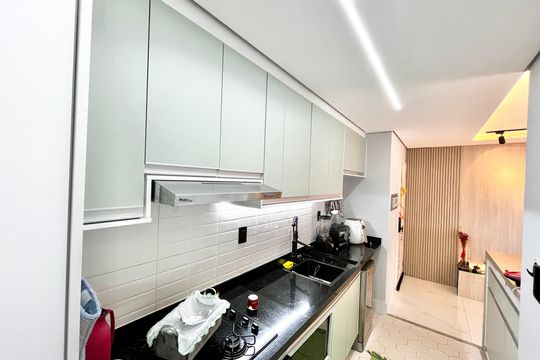 Cozinha de apartamento à venda com 1 quarto, 130m² em Vila Dom Pedro Ii, São Paulo