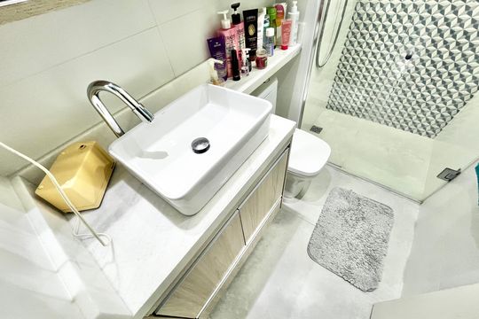 Banheiro da Suíte de apartamento à venda com 1 quarto, 130m² em Vila Dom Pedro Ii, São Paulo
