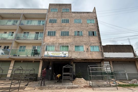 Fachada de apartamento para alugar com 1 quarto, 52m² em Conjunto 2, Brasília