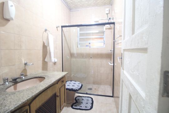 Casa à venda com 2 quartos, 150m² em Jardim Sabara, São Paulo