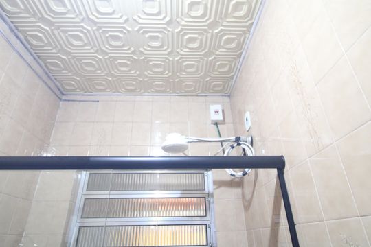 Casa à venda com 2 quartos, 150m² em Jardim Sabara, São Paulo