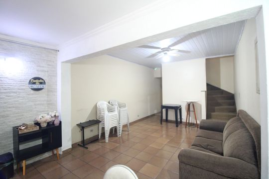 Casa à venda com 2 quartos, 150m² em Jardim Sabara, São Paulo