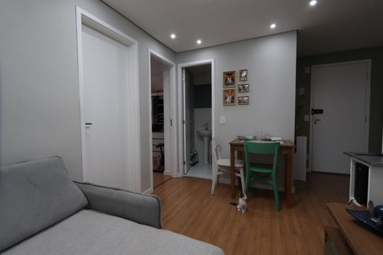 Sala de apartamento para alugar com 2 quartos, 37m² em Vila Virginia, São Paulo