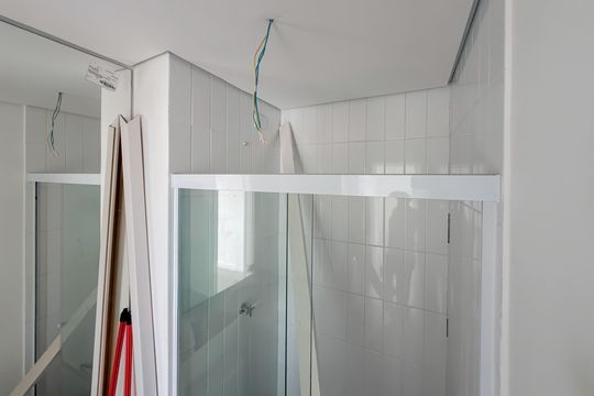 Banheiro Social de apartamento à venda com 2 quartos, 53m² em Ipiranga, São Paulo