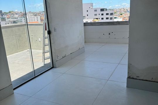 Apartamento à venda com 3 quartos, 163m² em Inconfidentes, Contagem
