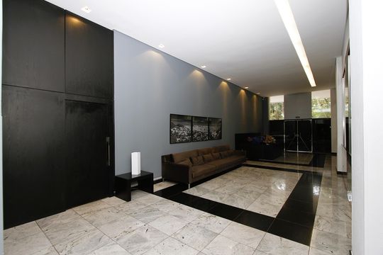Hall de apartamento para alugar com 1 quarto, 50m² em Belvedere, Belo Horizonte