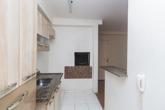 Cozinha  de apartamento para alugar com 2 quartos, 50m² em Passo das Pedras, Porto Alegre