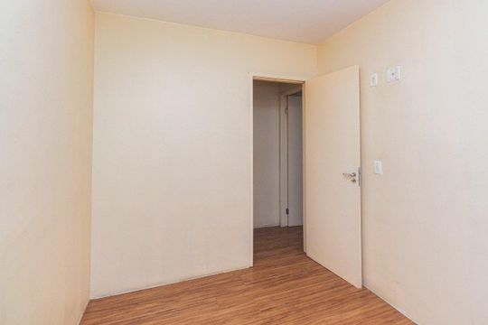 Quarto 2  de apartamento para alugar com 2 quartos, 50m² em Passo das Pedras, Porto Alegre