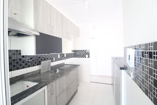 Cozinha de apartamento à venda com 3 quartos, 73m² em Usina Piratininga, São Paulo