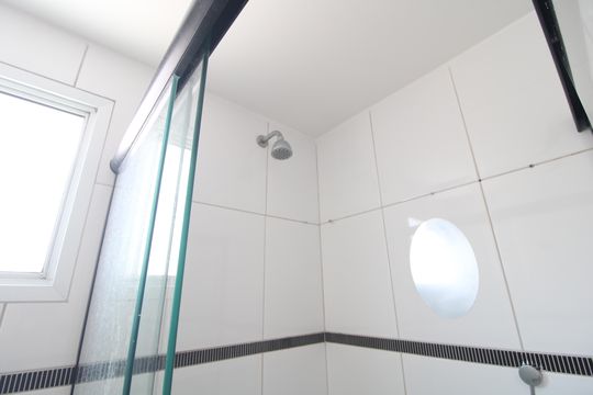 Banheiro da suíte de apartamento à venda com 3 quartos, 73m² em Usina Piratininga, São Paulo
