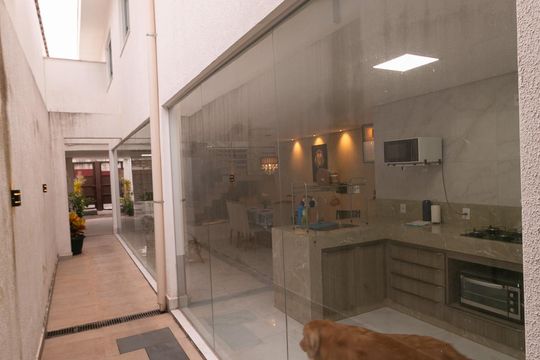 Casa à venda com 3 quartos, 180m² em Vila Cloris, Belo Horizonte