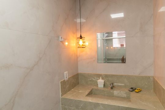 Casa à venda com 3 quartos, 180m² em Vila Cloris, Belo Horizonte