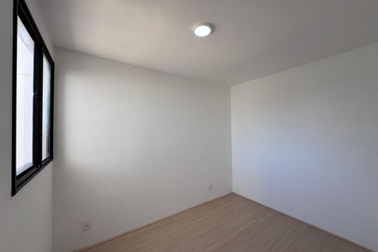 Quarto 1 de apartamento para alugar com 2 quartos, 48m² em Recreio dos Bandeirantes, Rio de Janeiro