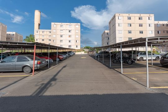 Garagens de apartamento à venda com 2 quartos, 57m² em Parque Residencial Vila União, Campinas