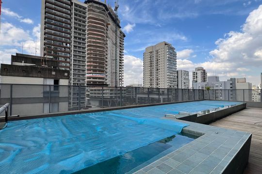 Piscina de apartamento à venda com 2 quartos, 57m² em Pinheiros, São Paulo