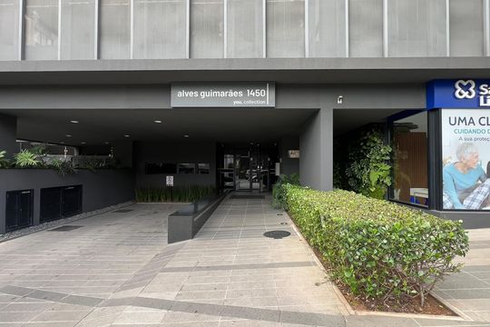 Fachada de apartamento à venda com 2 quartos, 57m² em Pinheiros, São Paulo