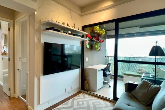 Sala de apartamento à venda com 2 quartos, 57m² em Pinheiros, São Paulo