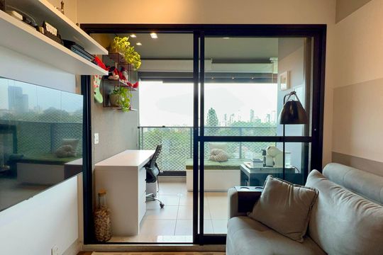 Varanda de apartamento à venda com 2 quartos, 57m² em Pinheiros, São Paulo