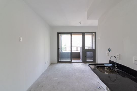 Cozinha de kitnet/studio para alugar com 1 quarto, 25m² em Cidade Monções, São Paulo