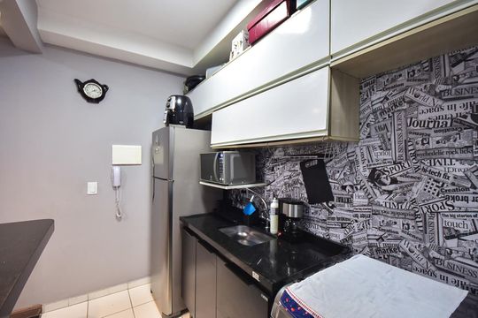 Cozinha de apartamento para alugar com 2 quartos, 52m² em Vila Sonia do Taboao, Taboão da Serra